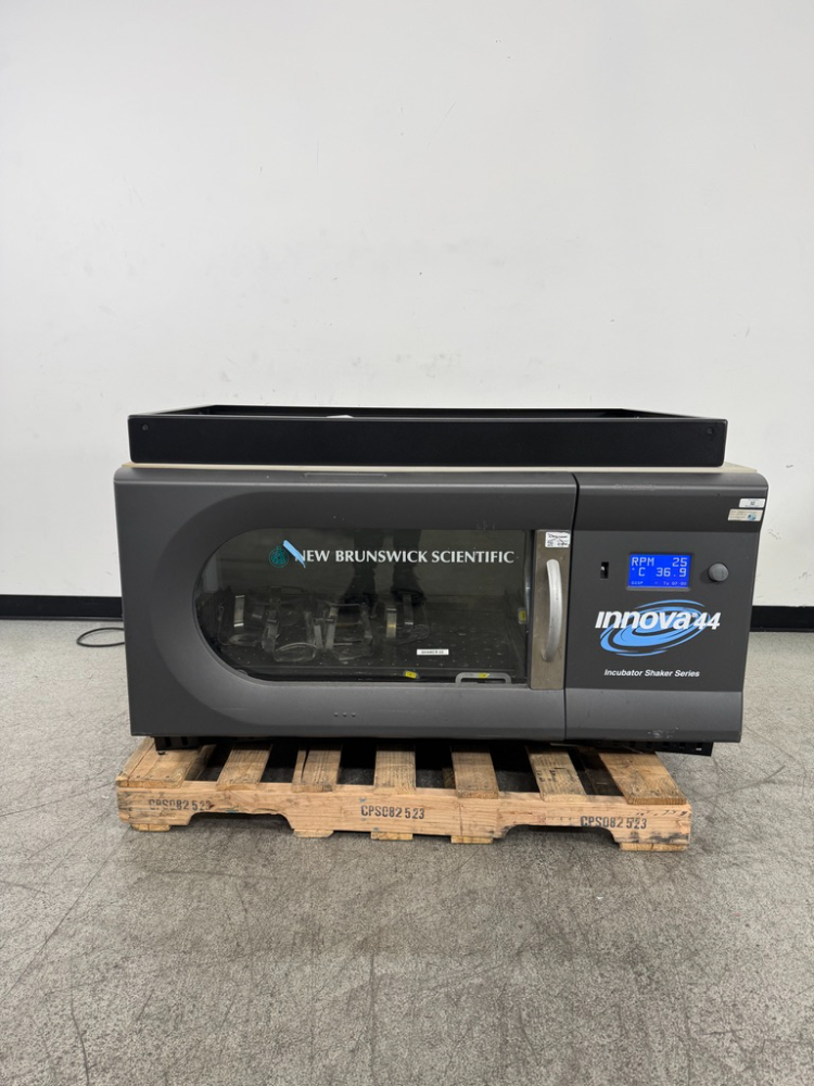 Image of New Brunswick Scientific Innova 44 Incubator Shaker